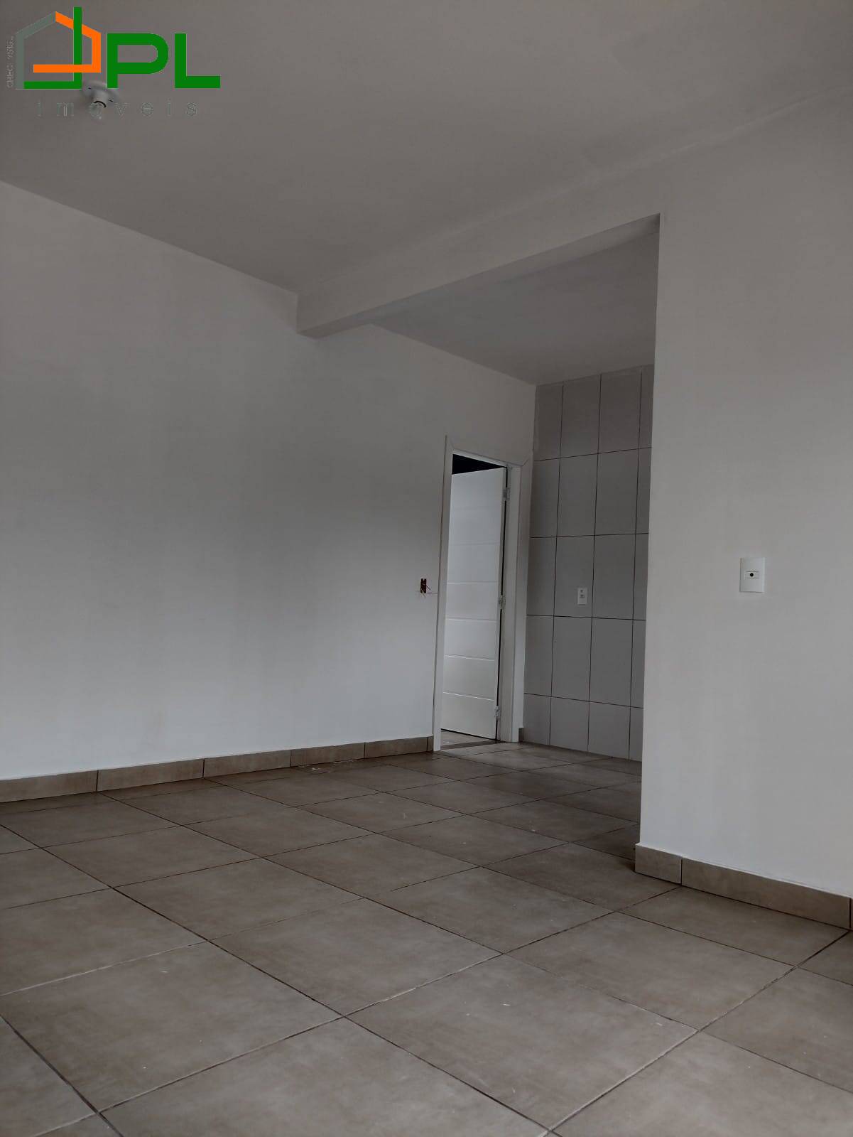 Casa à venda com 3 quartos, 68m² - Foto 8