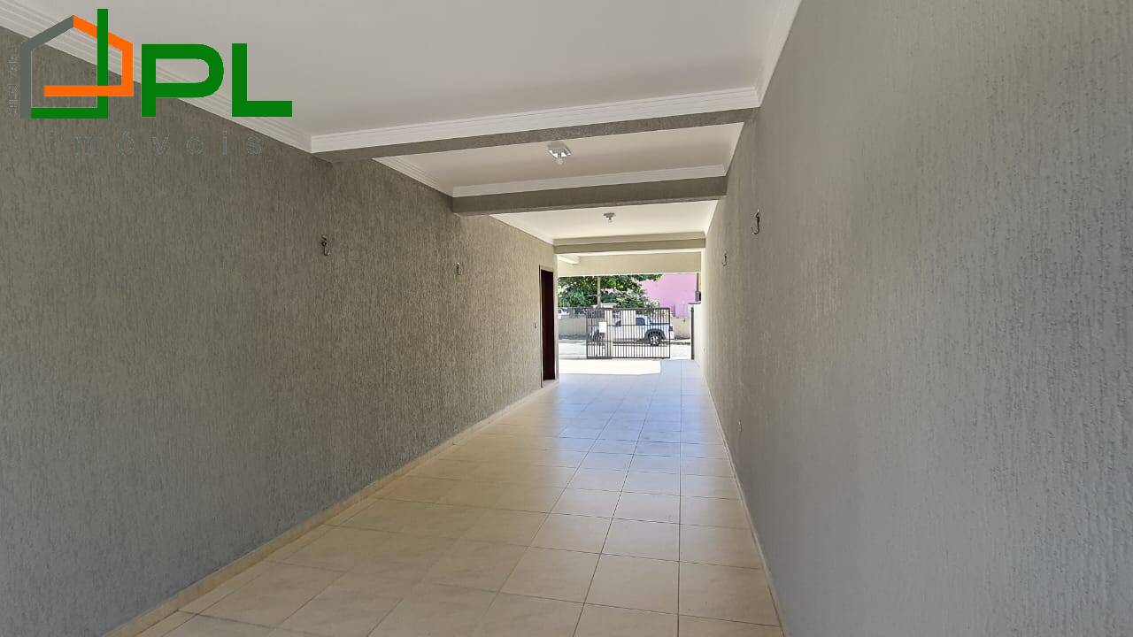 Sobrado à venda com 4 quartos, 230m² - Foto 2