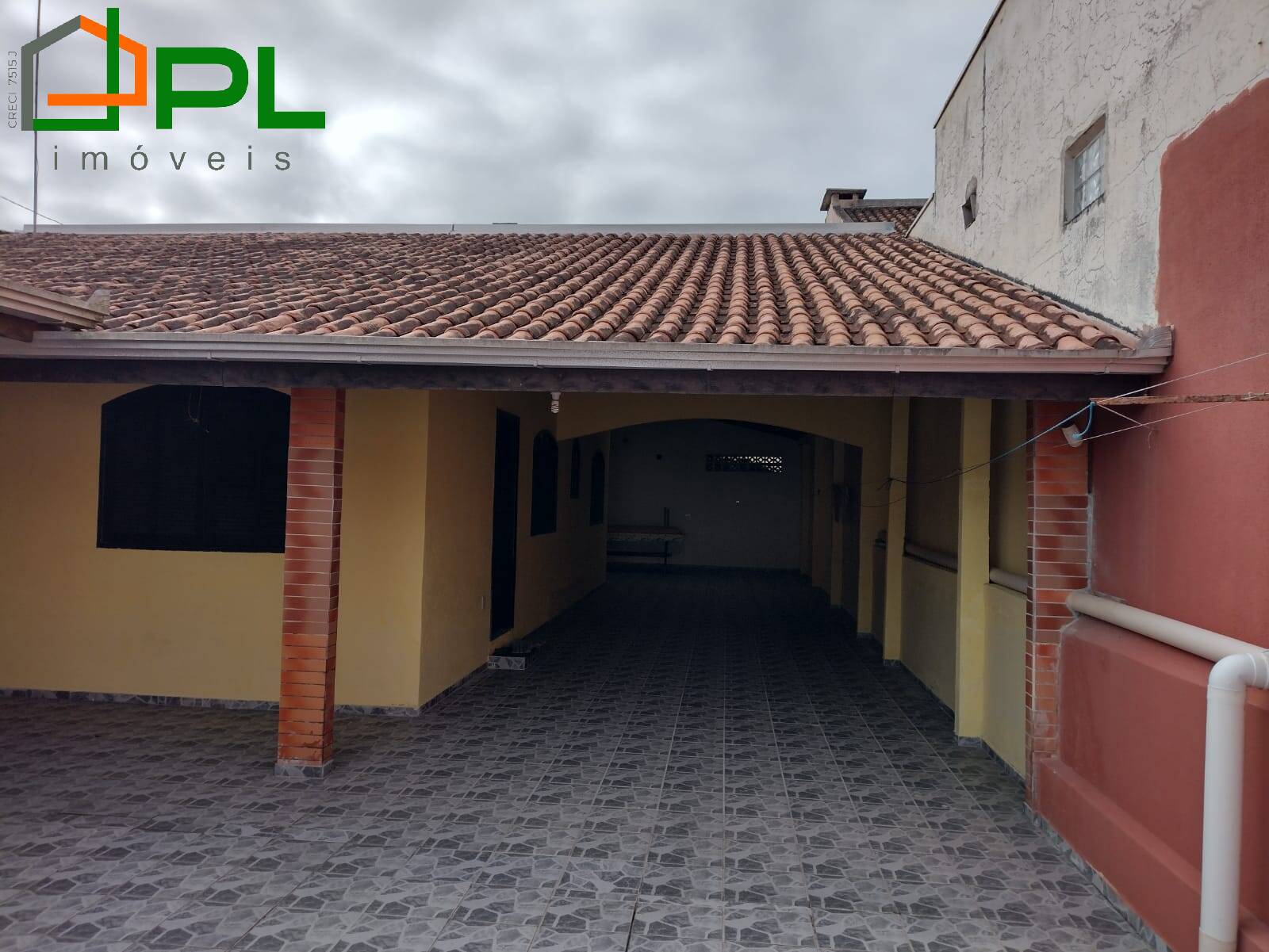 Casa à venda com 3 quartos, 180m² - Foto 8