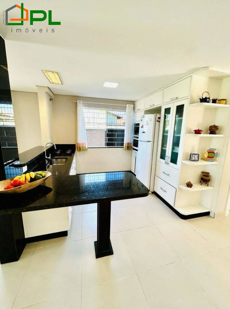 Sobrado à venda com 5 quartos, 280m² - Foto 8