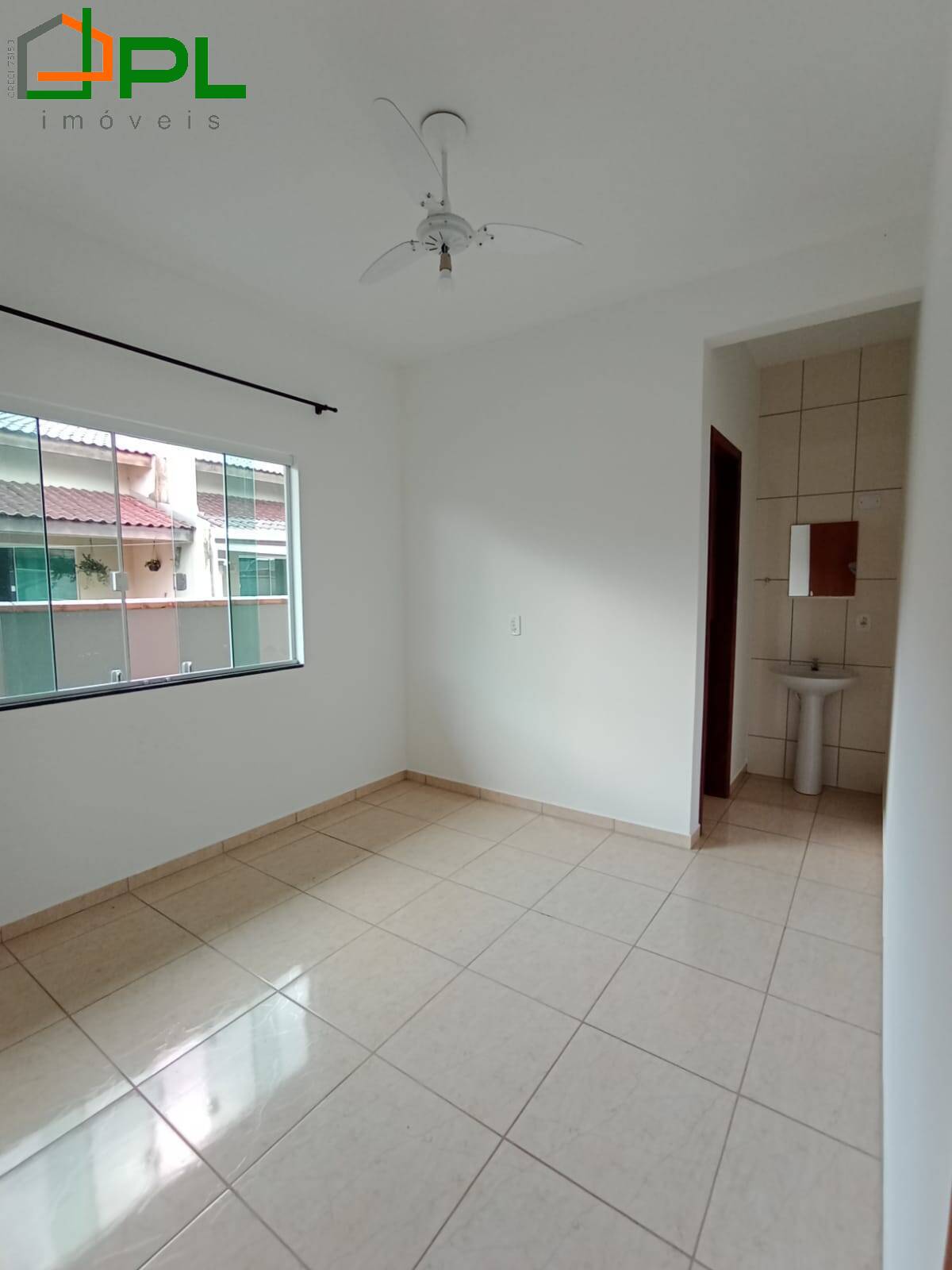 Casa à venda com 3 quartos, 80m² - Foto 10