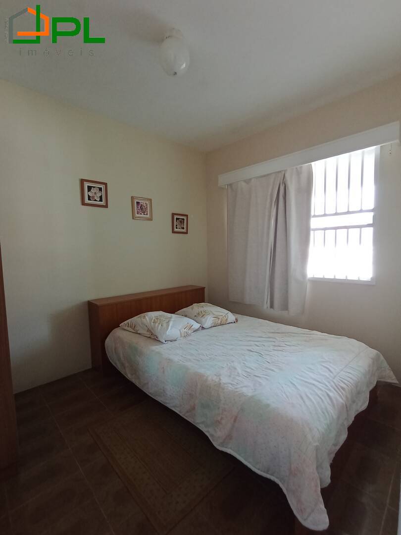 Casa à venda com 3 quartos, 109m² - Foto 13