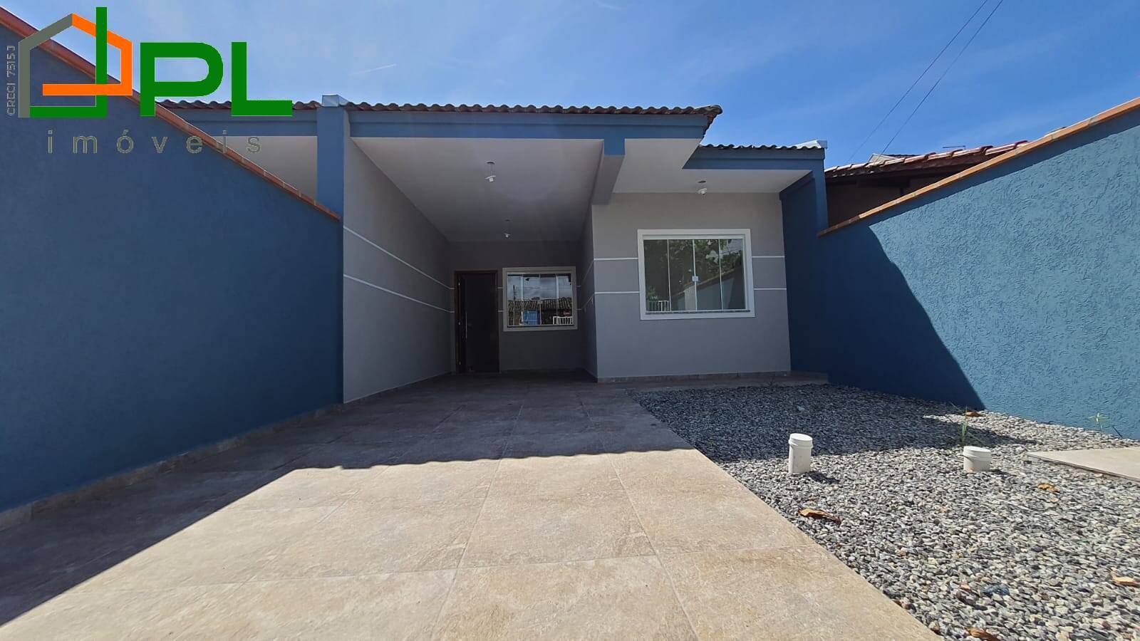 Casa à venda com 3 quartos, 90m² - Foto 2