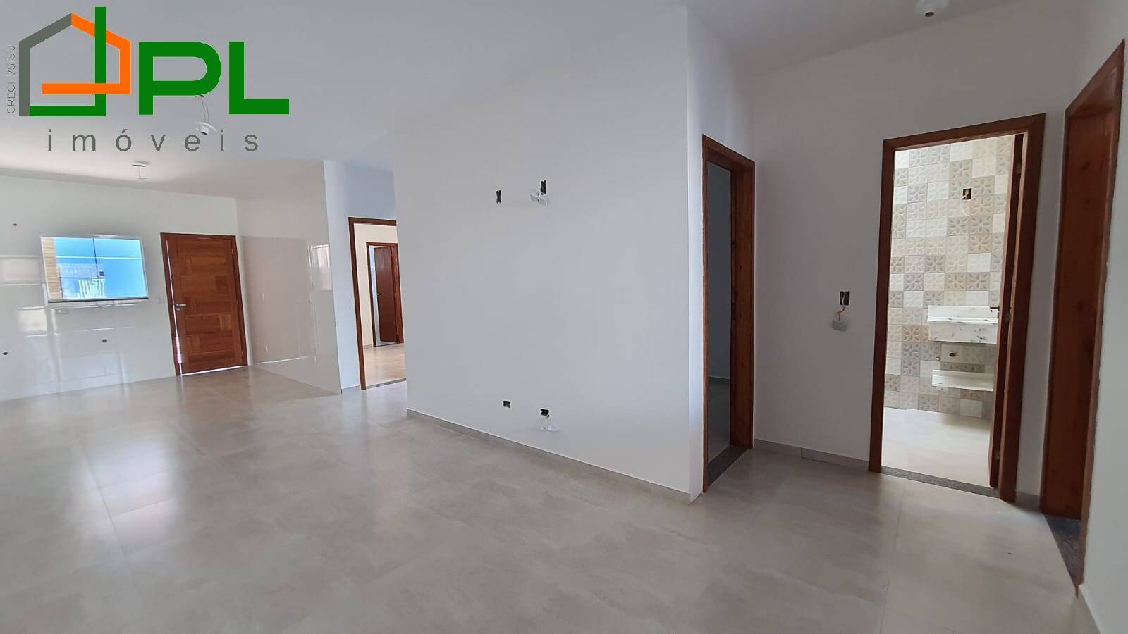 Casa à venda com 3 quartos, 90m² - Foto 4