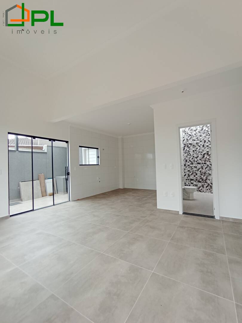 Casa à venda com 3 quartos, 76m² - Foto 8